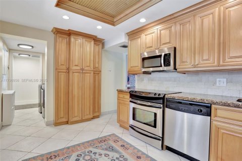Copropriété à vendre à Pompano Beach, Floride: 3 chambres, 150.5 m2 № 2186009 - photo 5