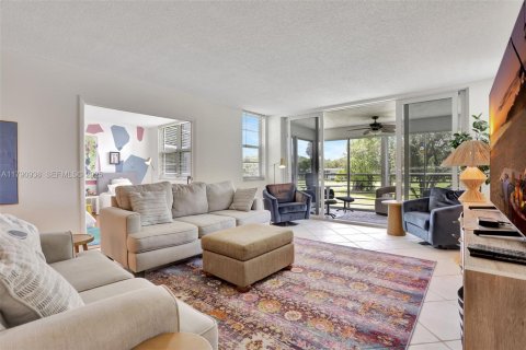Copropriété à vendre à Pompano Beach, Floride: 3 chambres, 150.5 m2 № 2186009 - photo 13