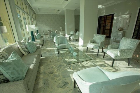 Condo in Hollywood, Florida, 1 bedroom  № 2024485 - photo 28