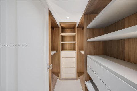 Copropriété à vendre à Miami Beach, Floride: 3 chambres, 262.63 m2 № 1875376 - photo 24