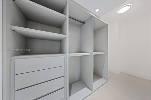Copropriété à vendre à Miami Beach, Floride: 3 chambres, 262.63 m2 № 1875376 - photo 17