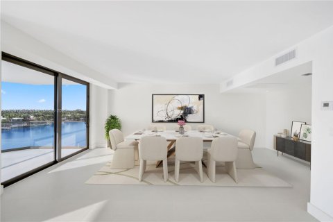 Copropriété à vendre à Miami Beach, Floride: 3 chambres, 262.63 m2 № 1875376 - photo 10
