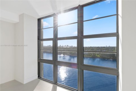 Copropriété à vendre à Miami Beach, Floride: 3 chambres, 262.63 m2 № 1875376 - photo 22