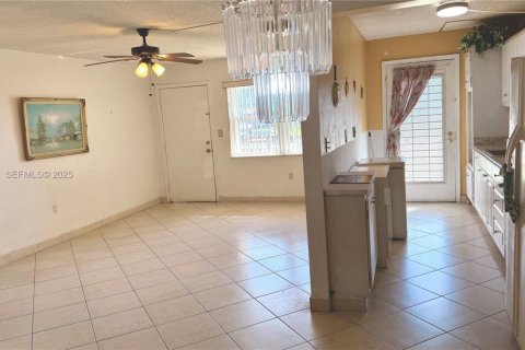Copropriété à vendre à Miami Gardens, Floride: 1 chambre, 77.67 m2 № 1992521 - photo 8