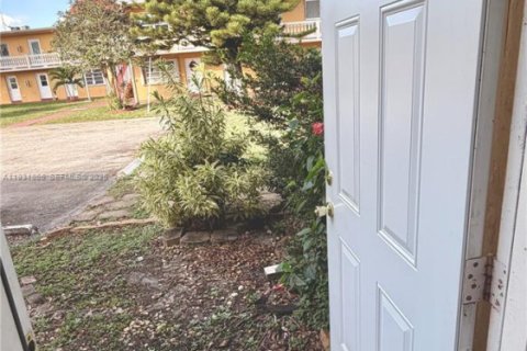 Copropriété à vendre à Miami Gardens, Floride: 1 chambre, 77.67 m2 № 1992521 - photo 25