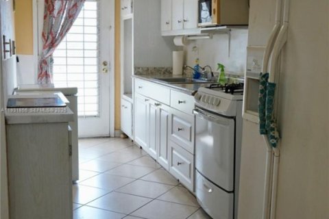 Copropriété à vendre à Miami Gardens, Floride: 1 chambre, 77.67 m2 № 1992521 - photo 7