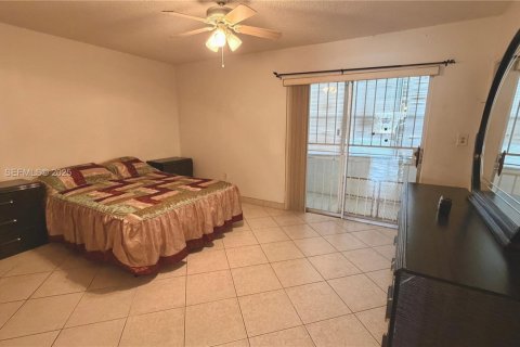 Copropriété à vendre à Miami Gardens, Floride: 1 chambre, 77.67 m2 № 1992521 - photo 11