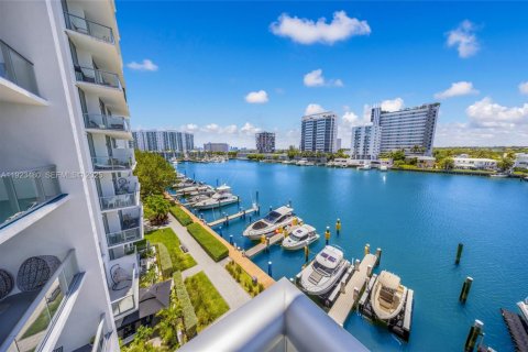 Condominio en venta en North Bay Village, Florida, 1 dormitorio, 76.92 m2 № 1982289 - foto 25