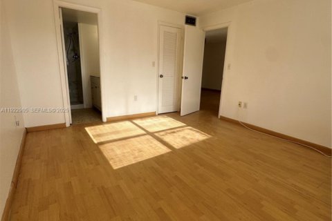 Copropriété à vendre à Sunrise, Floride: 2 chambres, 78.97 m2 № 1976730 - photo 7