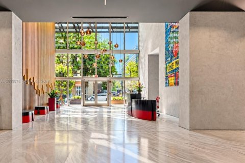 Condominio en alquiler en Miami, Florida, 1 dormitorio, 68.38 m2 № 2402163 - foto 12
