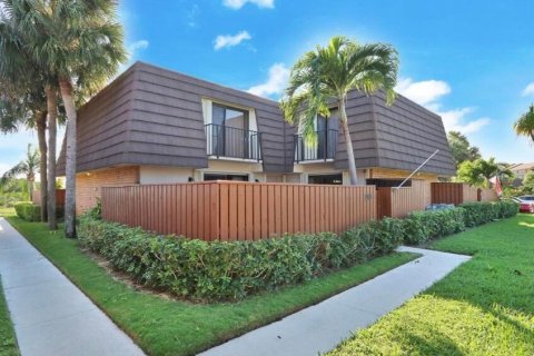 Adosado en alquiler en Jupiter, Florida, 2 dormitorios, 110.37 m2 № 2182765 - foto 2