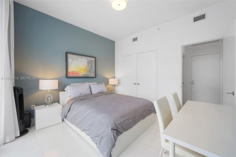 Copropriété à louer à Miami, Floride: 3 chambres, 158.68 m2 № 2051586 - photo 11