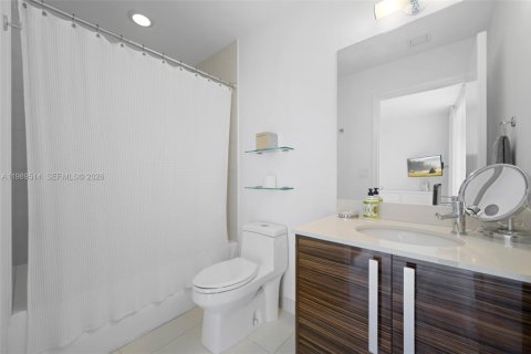 Copropriété à louer à Miami, Floride: 3 chambres, 158.68 m2 № 2051586 - photo 10