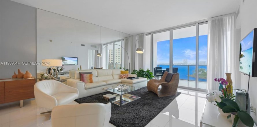 Condo à Miami, Floride, 3 chambres № 2051586