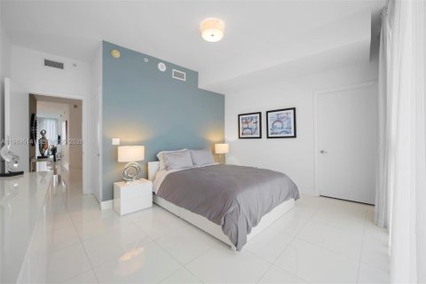 Copropriété à louer à Miami, Floride: 3 chambres, 158.68 m2 № 2051586 - photo 9