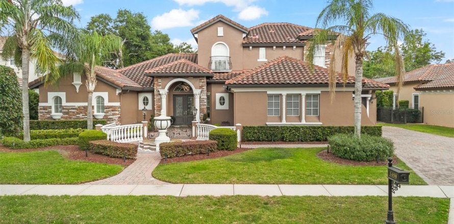 House in Windermere, Florida 5 bedrooms, 415.92 sq.m. № 1795566