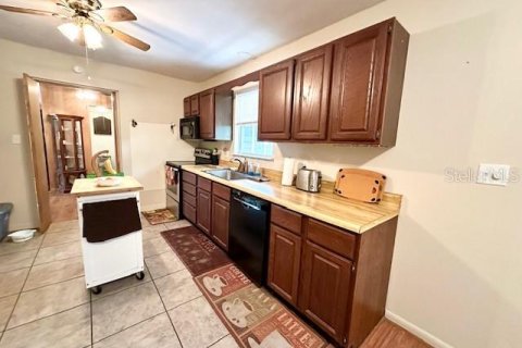 House in Deltona, Florida 2 bedrooms, 118.64 sq.m. № 1591877 - photo 3