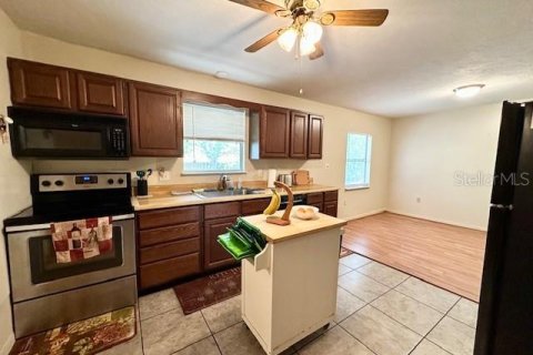 House in Deltona, Florida 2 bedrooms, 118.64 sq.m. № 1591877 - photo 5