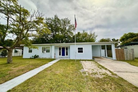 House in Deltona, Florida 2 bedrooms, 118.64 sq.m. № 1591877 - photo 2