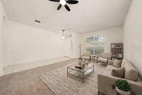House in Orlando, Florida 3 bedrooms, 185.06 sq.m. № 2345646 - photo 7