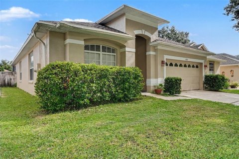 House in Orlando, Florida 3 bedrooms, 185.06 sq.m. № 2345646 - photo 3