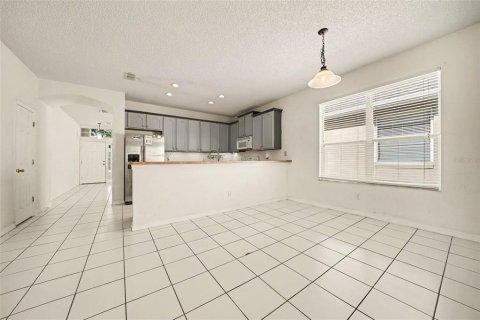House in Orlando, Florida 3 bedrooms, 185.06 sq.m. № 2345646 - photo 12
