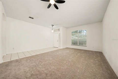 House in Orlando, Florida 3 bedrooms, 185.06 sq.m. № 2345646 - photo 6