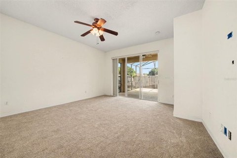 House in Orlando, Florida 3 bedrooms, 185.06 sq.m. № 2345646 - photo 9