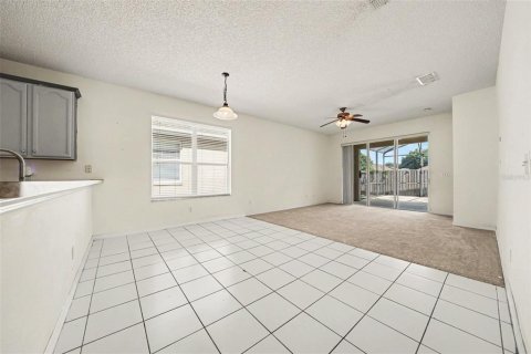 House in Orlando, Florida 3 bedrooms, 185.06 sq.m. № 2345646 - photo 14