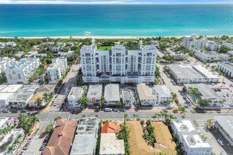 Condo in Miami Beach, Florida, 1 bedroom  № 1985933 - photo 18