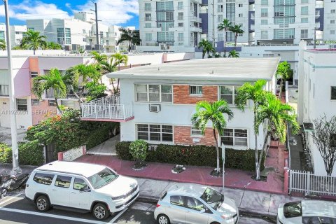 Condo in Miami Beach, Florida, 1 bedroom  № 1985933 - photo 20