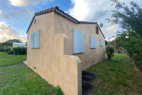 Terreno en venta en Miami Shores, Florida № 1983562 - foto 4