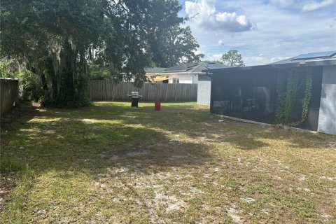 House in Deltona, Florida 5 bedrooms, 182.65 sq.m. № 2394301 - photo 2