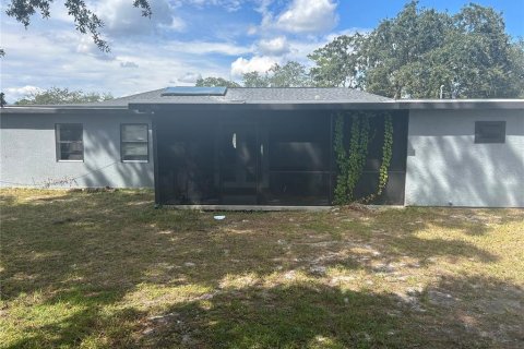 House in Deltona, Florida 5 bedrooms, 182.65 sq.m. № 2394301 - photo 7