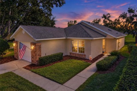 Villa ou maison à Mount Dora, Floride 2 chambres, 140.93 m2 № 2418578