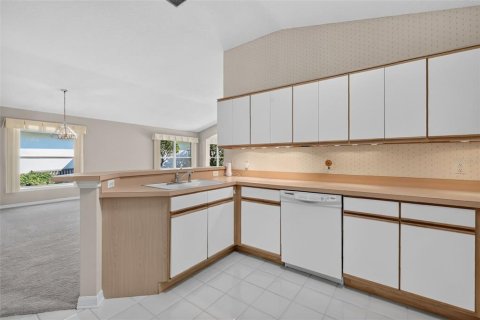 Villa ou maison à vendre à Mount Dora, Floride: 2 chambres, 140.93 m2 № 2418578 - photo 14