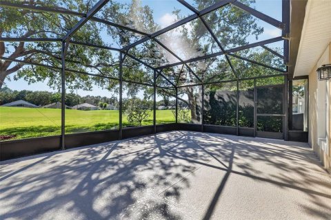 Villa ou maison à vendre à Mount Dora, Floride: 2 chambres, 140.93 m2 № 2418578 - photo 25