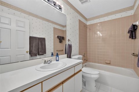 Villa ou maison à vendre à Mount Dora, Floride: 2 chambres, 140.93 m2 № 2418578 - photo 23