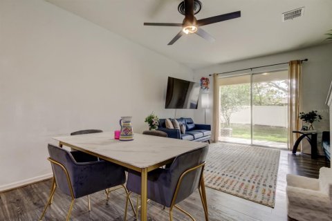 Adosado en venta en Brandon, Florida, 3 dormitorios, 142.7 m2 № 1529220 - foto 14