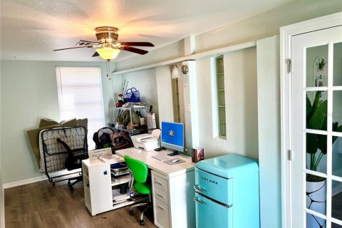 Condo in Port Charlotte, Florida, 2 bedrooms  № 502288 - photo 22