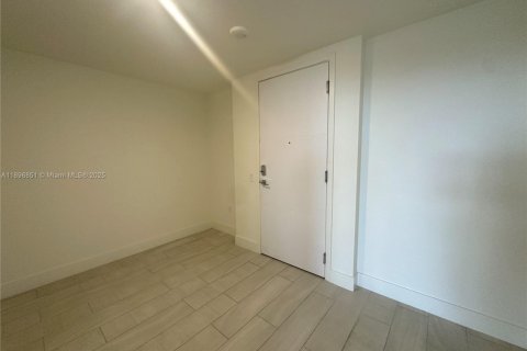 Снять в аренду кондоминиум в Санрайз, Флорида 3 спальни, 117.24м2, № 1948694 - фото 6