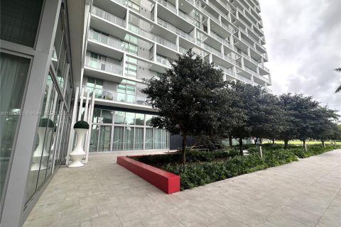 Снять в аренду кондоминиум в Санрайз, Флорида 3 спальни, 117.24м2, № 1948694 - фото 3