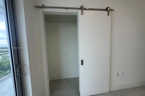 Снять в аренду кондоминиум в Санрайз, Флорида 3 спальни, 117.24м2, № 1948694 - фото 18