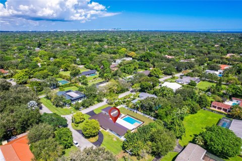 Villa ou maison à vendre à Pinecrest, Floride: 5 chambres, 310.85 m2 № 2059970 - photo 6