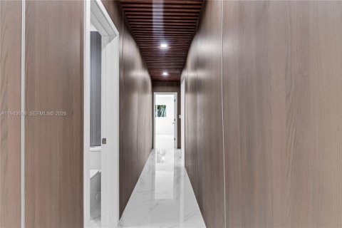 Villa ou maison à vendre à Pinecrest, Floride: 5 chambres, 310.85 m2 № 2059970 - photo 16