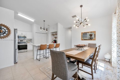 Casa en venta en Delray Beach, Florida, 3 dormitorios, 145.86 m2 № 1931088 - foto 3