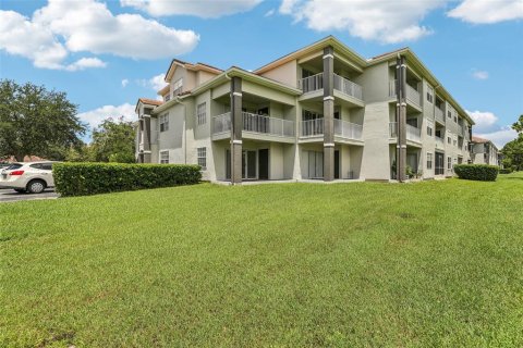 Condo in Orlando, Florida, 2 bedrooms  № 1840143 - photo 3