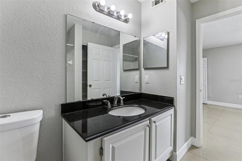 Condo in Orlando, Florida, 2 bedrooms  № 1840143 - photo 12