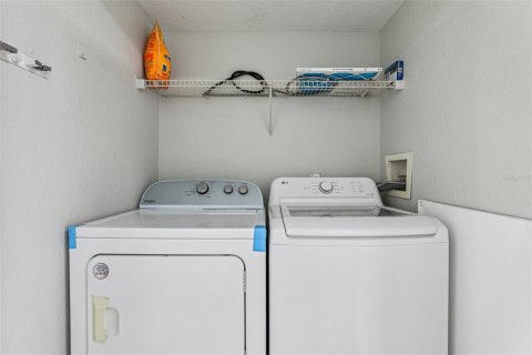 Condo in Orlando, Florida, 2 bedrooms  № 1840143 - photo 18