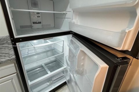 Copropriété à louer à Pompano Beach, Floride: 2 chambres, 106.65 m2 № 2018409 - photo 11